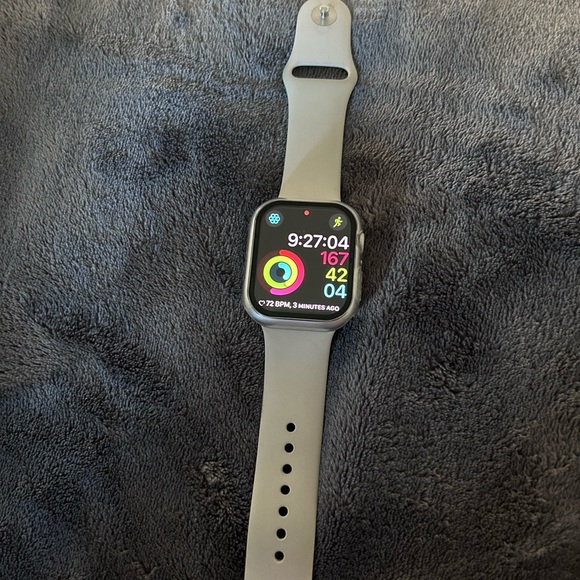 Apple Other - Apple Watch Series 8 GPS + Cellular Aluminum 45mm